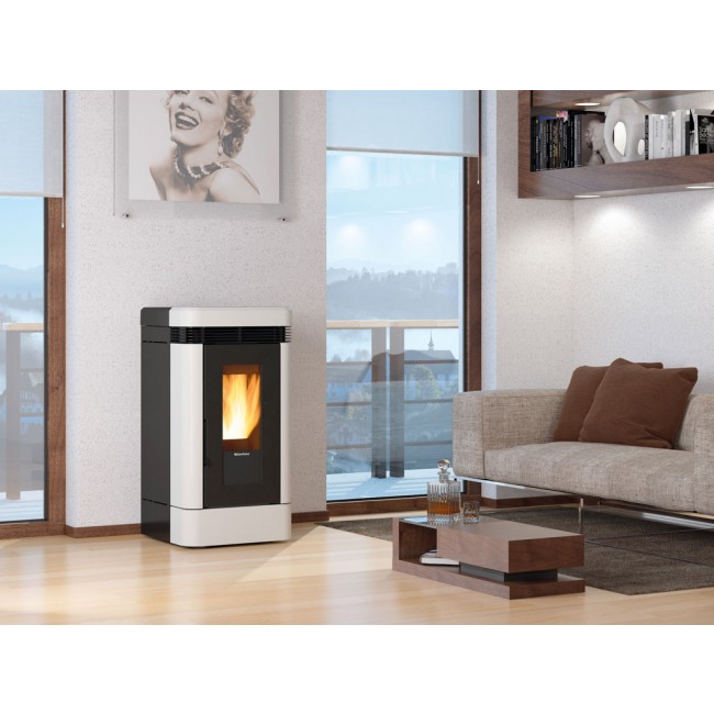 poele-a-granules-12-kw-ambiance-lucia-la-nordica-extraflame.jpeg LA NORDICA EXTRAFLAME