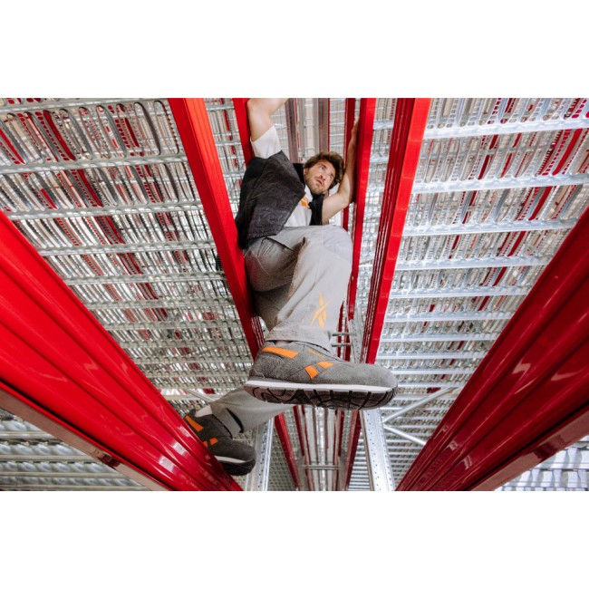 IB1091_Royal Glide Safety_Reebok Work_JGV_0679.jpg Reebok