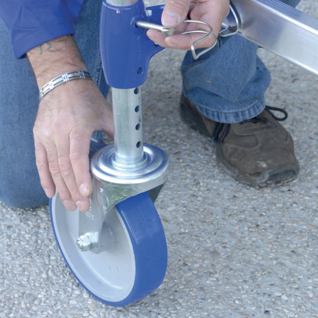 ECHAFAUDAGES-ROULANTS-ALUMINIUM_TOTEM-LINE-180_DETAIL_4.jpg TUBESCA