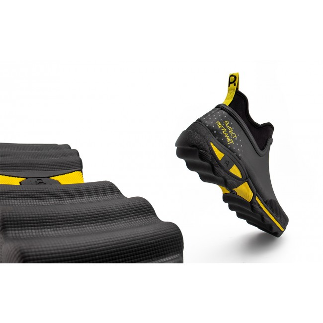 CLEAN PTP NOIR-NOIR-SECONDARY-3-BOTTILLON-JARDIN.jpg ROUCHETTE