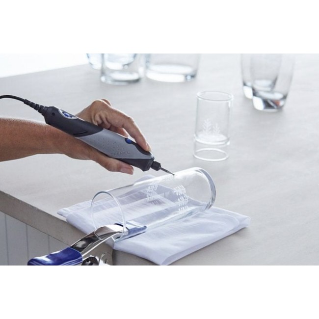 Dremel 2050 Stylo+ multifonction et 15 accessoires - F0132050SM utilisation 6.jpg DREMEL