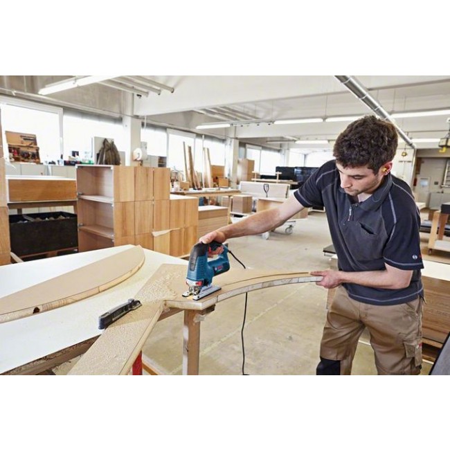 scie-sauteuse-0601518000-bosch-0.jpg BOSCH