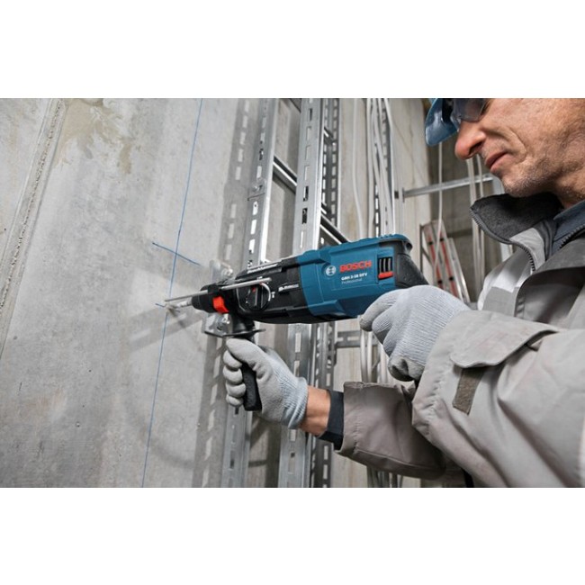 Marteau perforateur burineur GBH 2-28 mur.jpg BOSCH