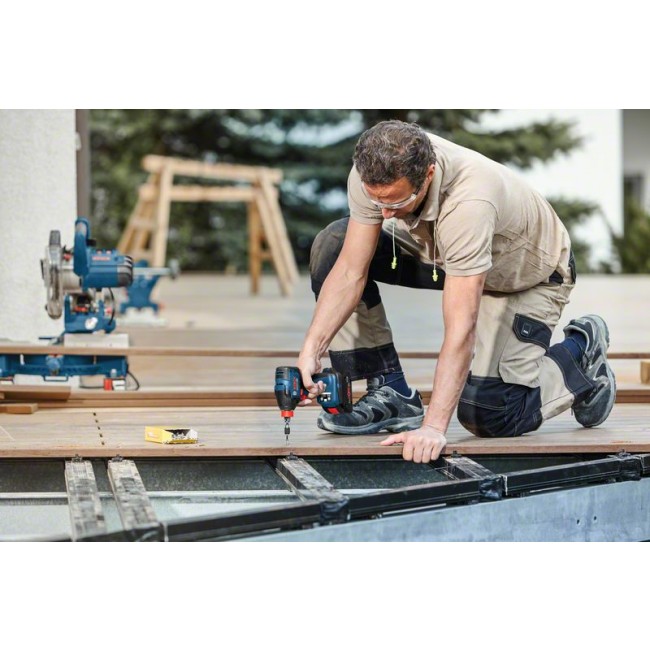 GDX_18V-210_C_4ah_procore_application_terrasse-061 (9).jpg BOSCH
