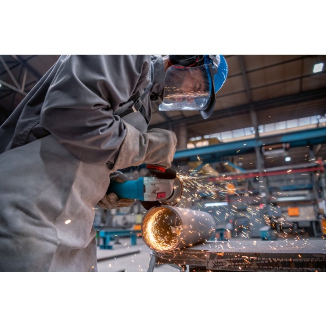 gws_12-125_p_application_cutting005_T7 (3).jpg BOSCH