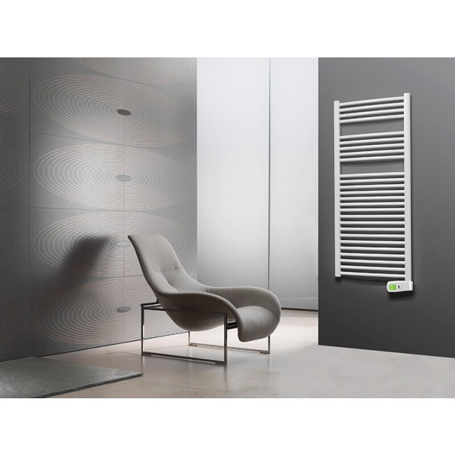 secatoallas-towel-rails-kyros-sygma-white-rointe-bathroom-environment-baño-entorno.jpg ROINTE