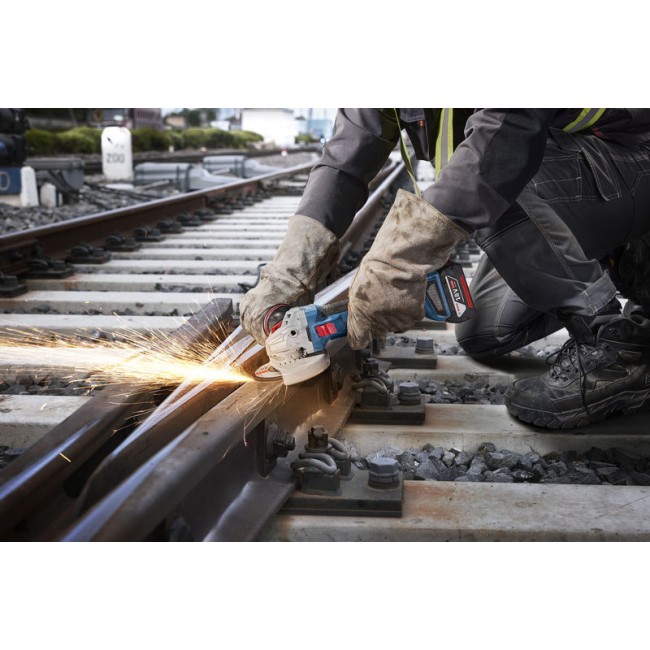 GWS_18V-11_S_applicationimage_Close-up_05.jpg BOSCH