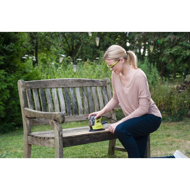 Ponceuse multifonction 180 W filaire RMS180SA30 - 100 x 176mm ambiance 1.jpg RYOBI