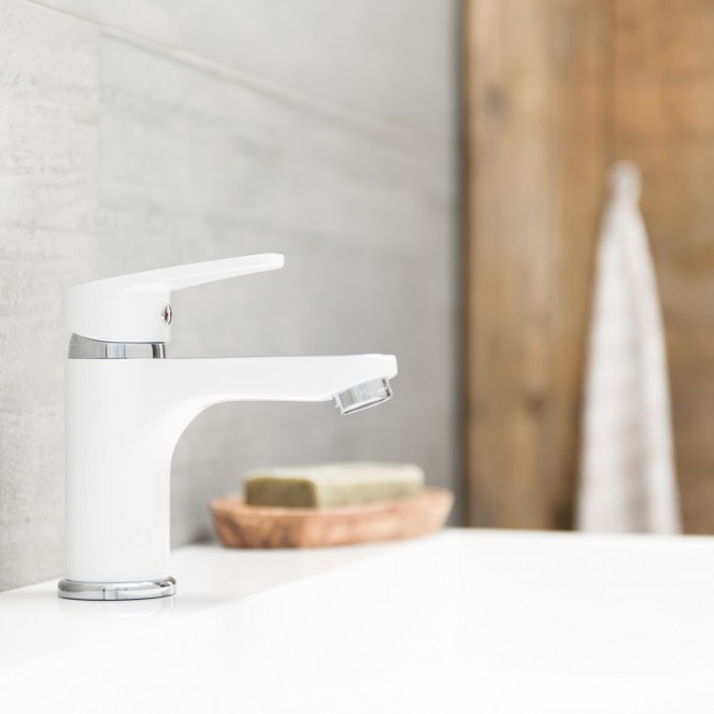 Mitigeur monocommande - lavabo - blanc et chromé Alaska 5.jpg SCHÜTTE