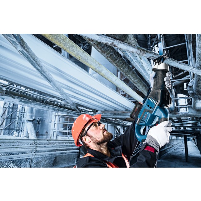 o582923v12GSA_18V-32_EXBA18V_5_5Ah_EXPERT_Application_Image_Metal (1).jpg BOSCH