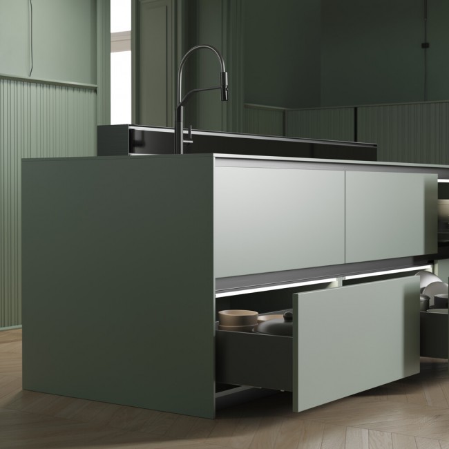 FM7387BI57080_3187135_SZ6.jpg EMUCA