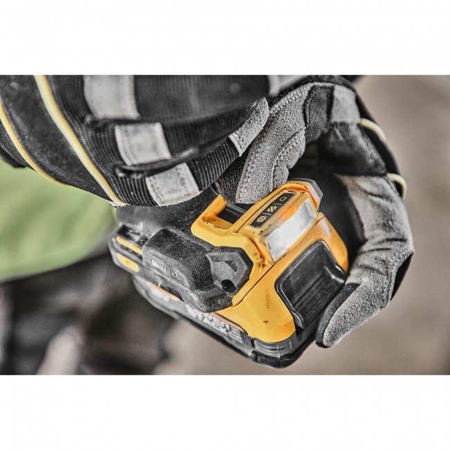 DCD800NT_F3.jpg DEWALT