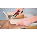 o403921v117 DIY_Hand_Tool_VARIOUS_Snap_Off_Knife_application_002_3200x1800px.jpg BOSCH