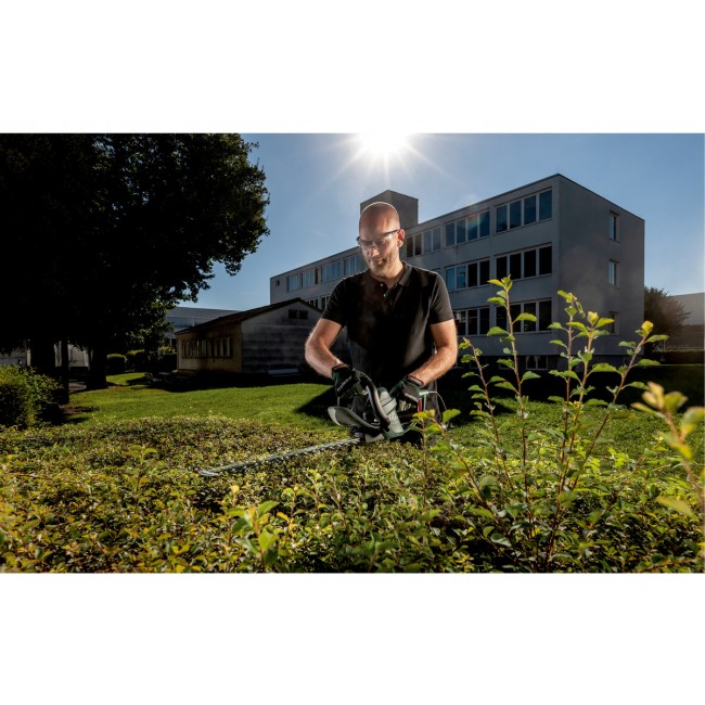 Taille-haies électrique HS 8865 - longueur de coupe 65 cm - Bricozor 2.jpeg METABO