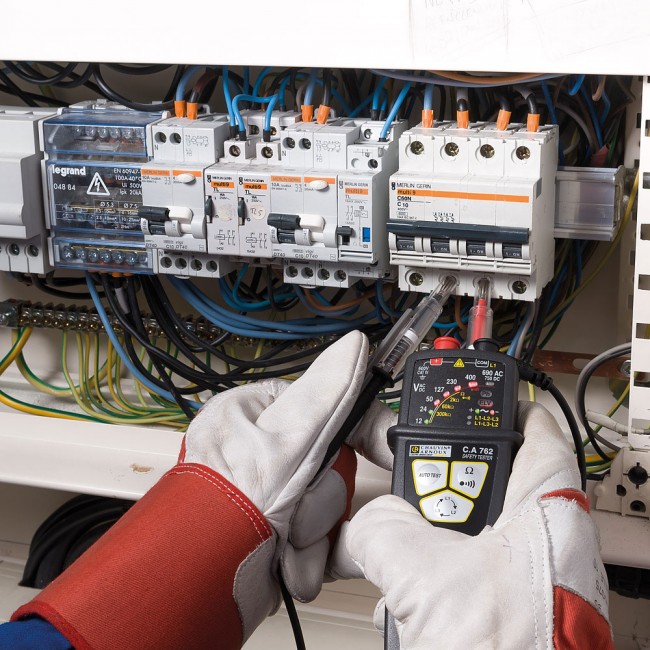 CA762-ip2x-testeur-tension-vat-application-chauvin-arnoux.jpg CHAUVIN ARNOUX