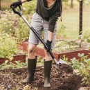 1066708_fiskarsemea_07_ergonomic_pointed_spade_grey.jpeg FISKARS