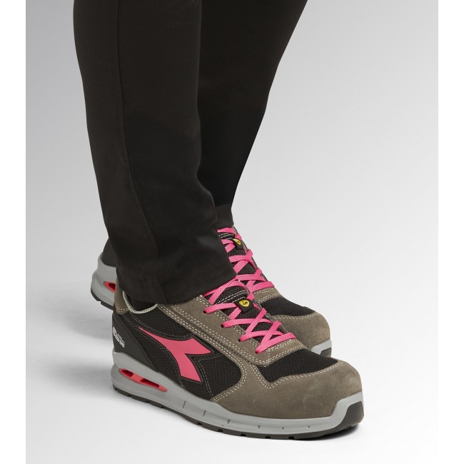 pm_11812_714_714765-rn7v2gfct2-whr.jpg Diadora Utility