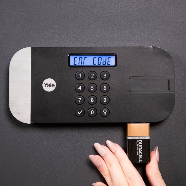 MAXIMUM SECURITY MOTORISED SAFE PRODUCT IMAGES 2000x2000px V012.jpg@p0x0-q85-FrameNumber(1).jpg YALE