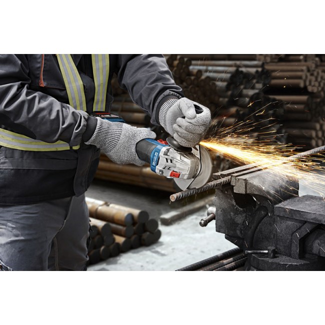 BoschGWS18V-8Close-up02.jpg BOSCH
