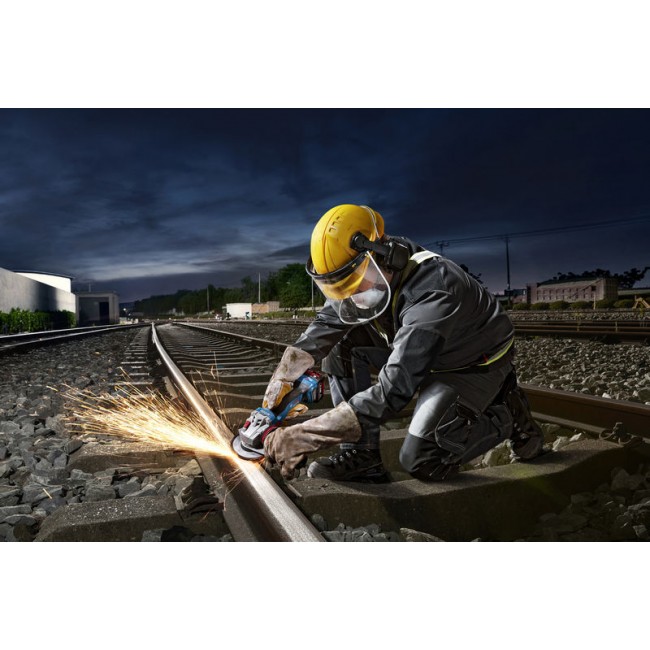 476679GWS_18V-11_S_applicationimage_02 (2).jpg BOSCH