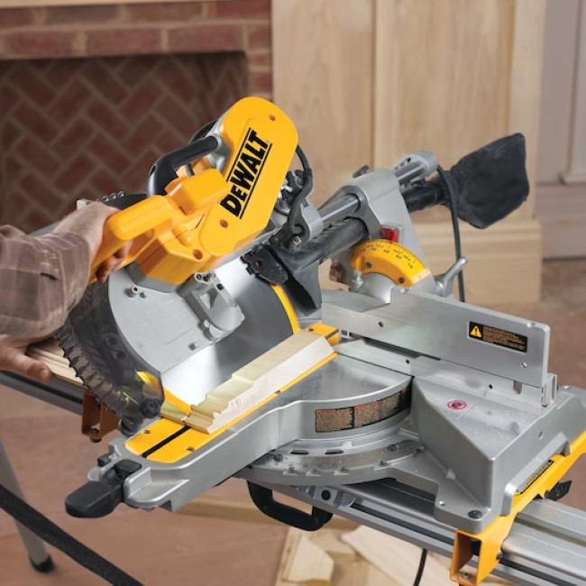 DWS780_A11.jpeg DEWALT