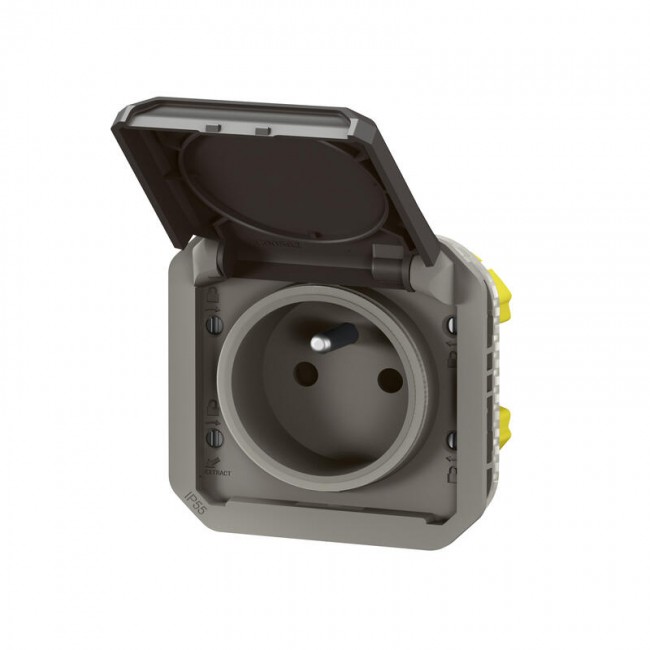 prise-courant-2p-t-composable-plexo-anthracite-legrand-bricozor.jpeg LEGRAND