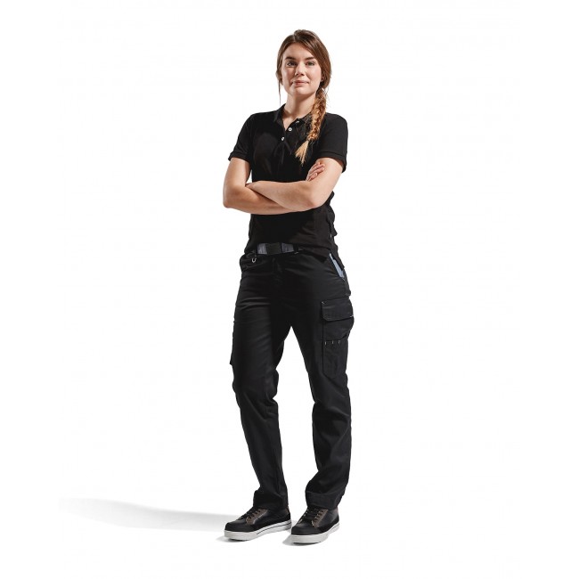 339010509900_FRONT.jpg BLAKLADER