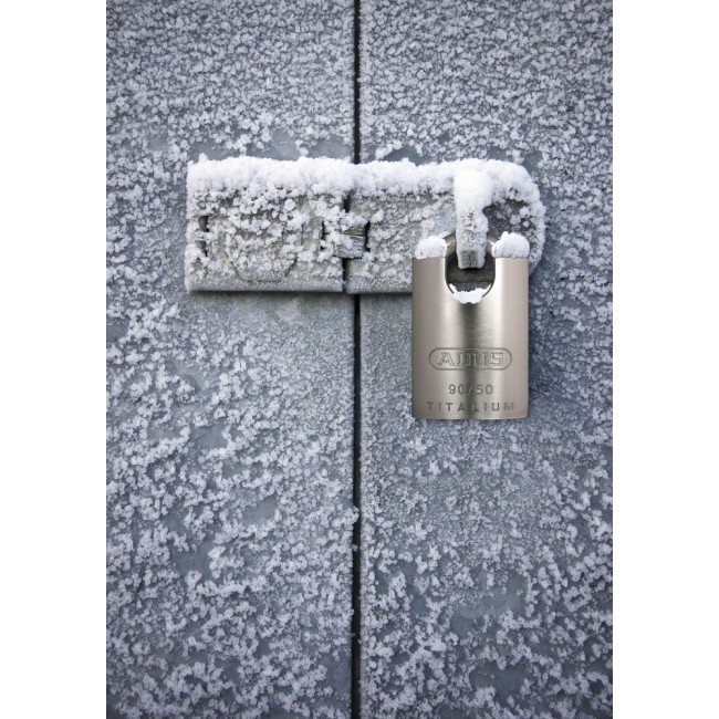 90RK-50-cadenas-titalium-anse-protegee-abus-porte.jpg ABUS
