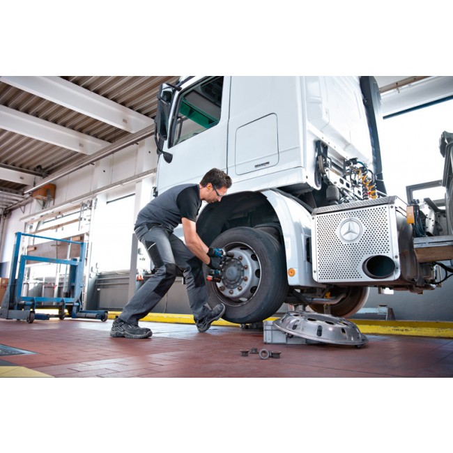 GDS_18V-1000_C_application_0010 (11).jpg BOSCH