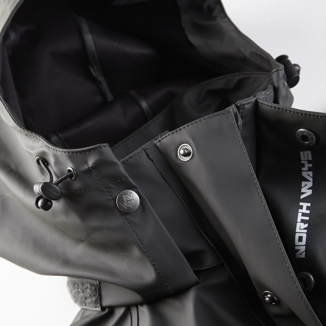 9241-octopus-olive-3_13.jpg NORTH WAYS