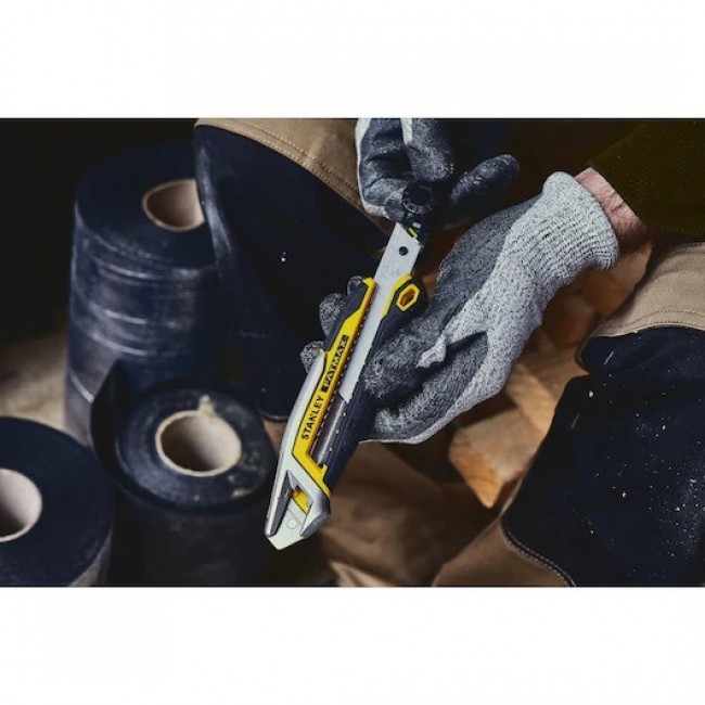 Cutter 18 mm avec molette crantée - Quick Snap Fatmax® - Bricozor 10 - Grande.jpeg STANLEY