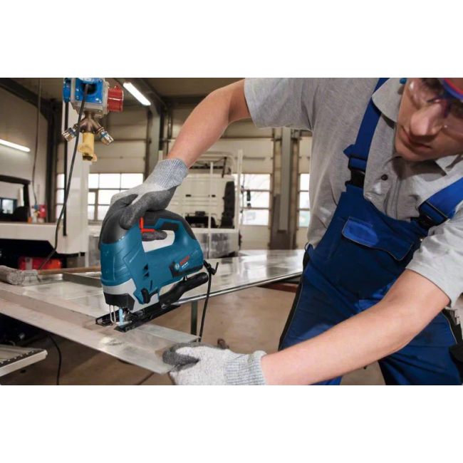 scie-sauteuse-gst-90-be-060158f000-bricozor-04.png BOSCH