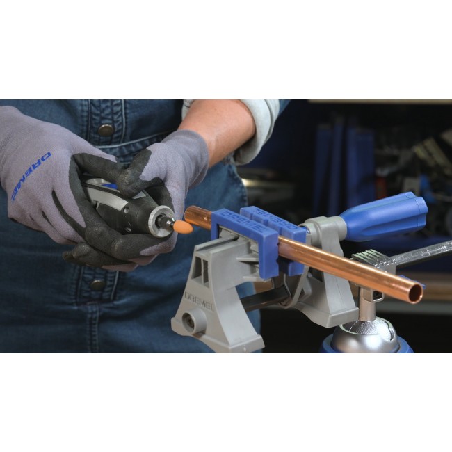 dremel-952-grinding-copper-pipe-outside.jpeg DREMEL