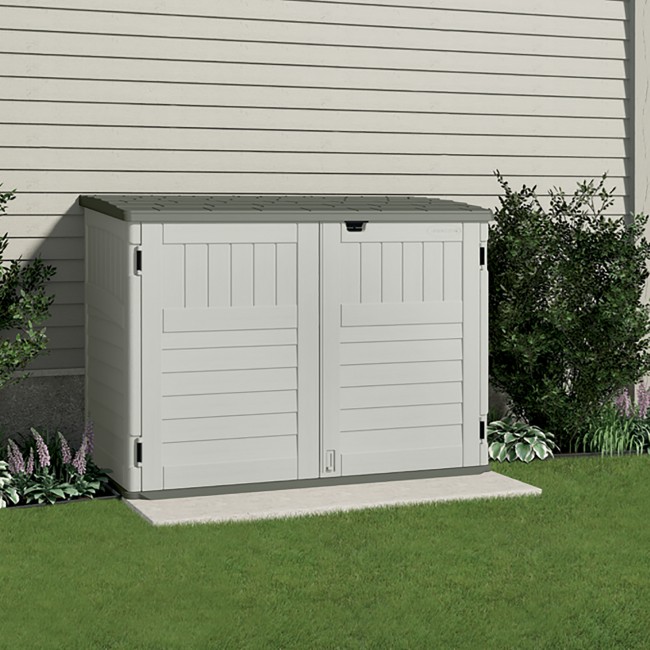 Coffre de jardin polyéthylène Stowaway - blanc - 1,98 m³ - plancher inclus - Bricozor 1.jpg SUNCAST