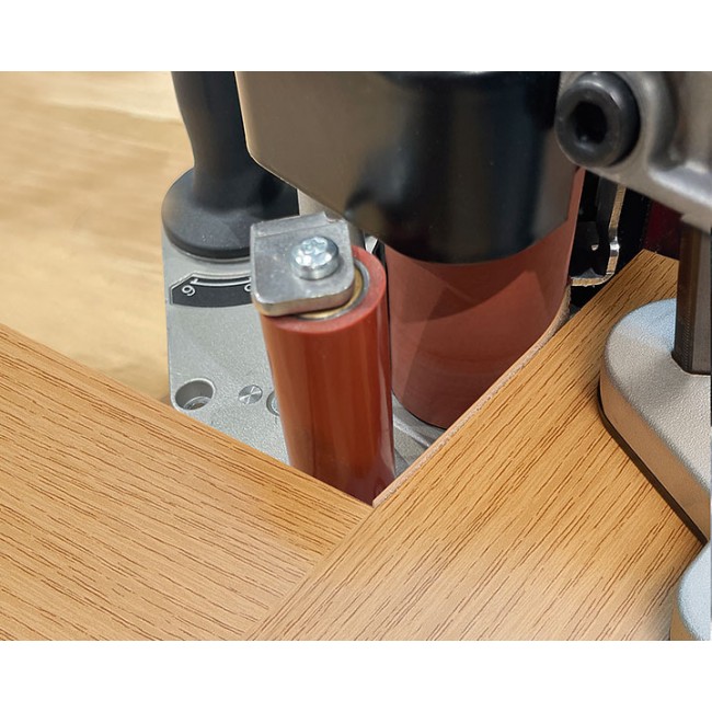 Plaqueuse de chants PEB250 PLUS Évolution - Bricozor 5.jpg VIRUTEX