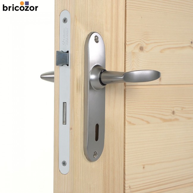 2023_05_31_VACHETTE_TWIST_CHROME_VELOURS_22_00001_BRICOZOR.jpg VACHETTE