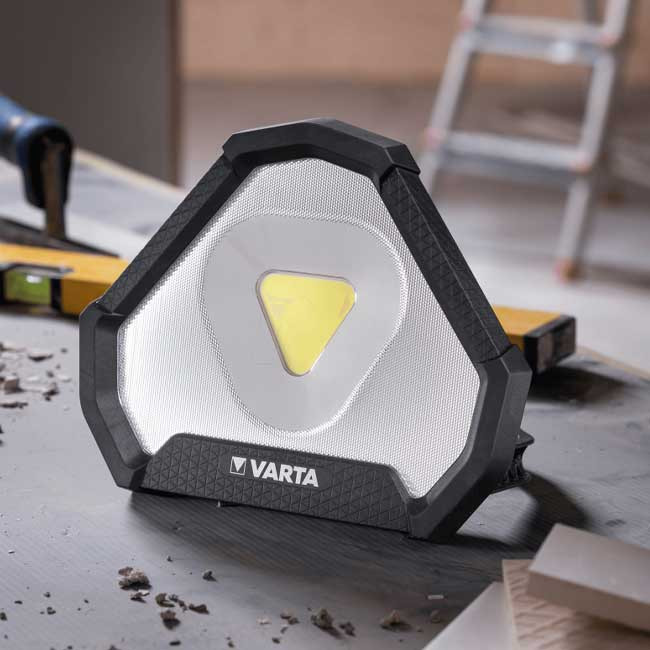 projecteur-chantier-varta.jpg 