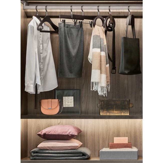 1889_n_salice-excessories-night-collection-wardrobe-accessories-hang-IMG-V-02.jpg SALICE