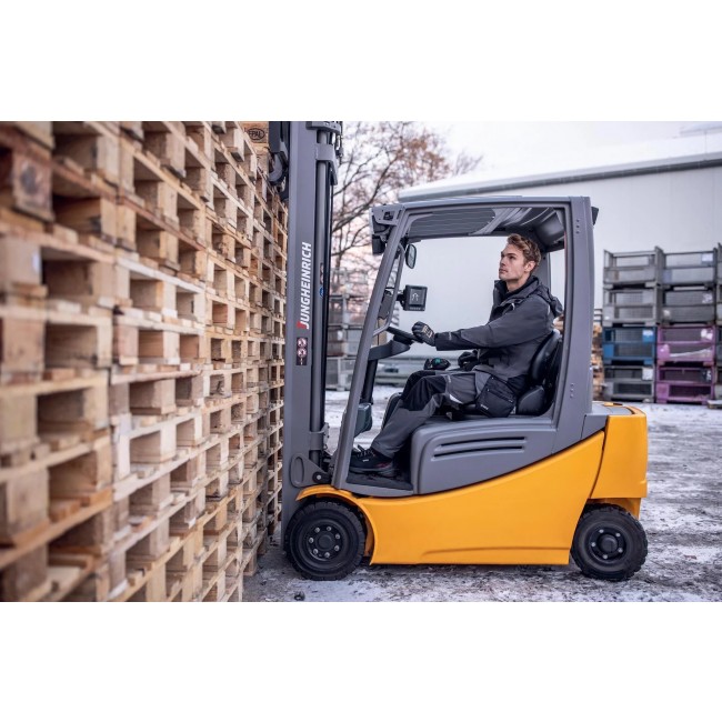 16677181_2160x2160.jpg UVEX