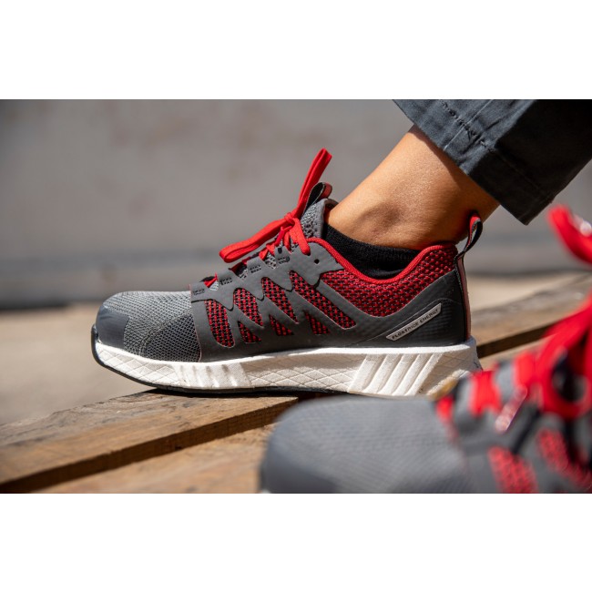 FusionFlexweaveSafety.IB1070S1P.Lifestyle3.jpg Reebok