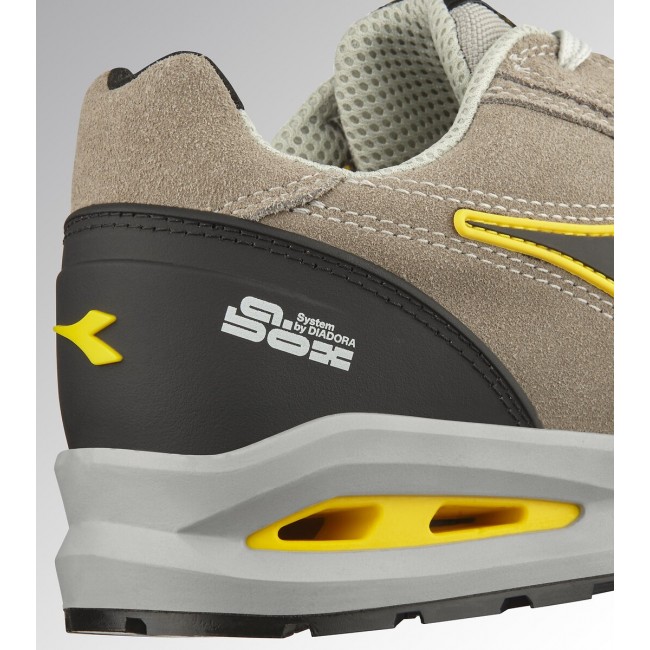 pm_11812_714_714666-f97e5nl4ds-whr.jpg Diadora Utility