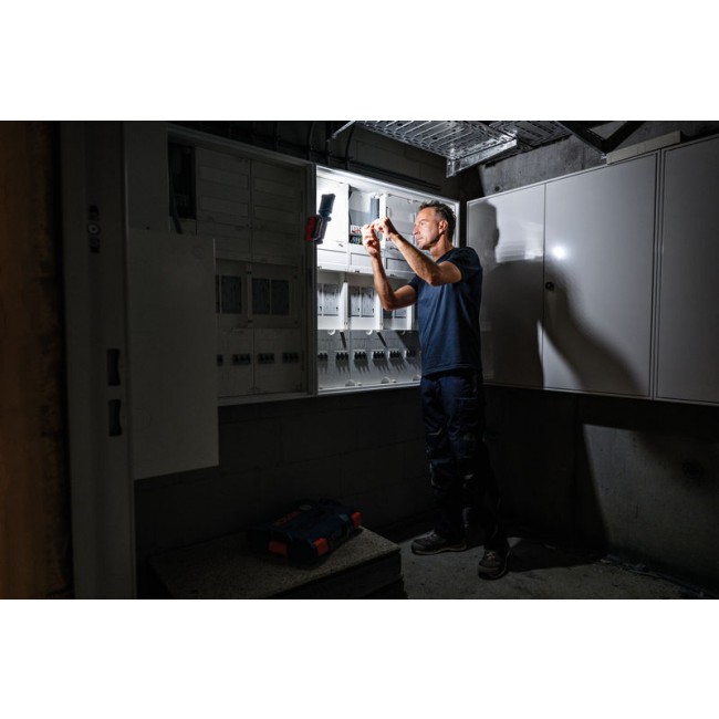 GLI_18V-800_Application_Ganzkoerper_067-1_T1 (11).jpg BOSCH