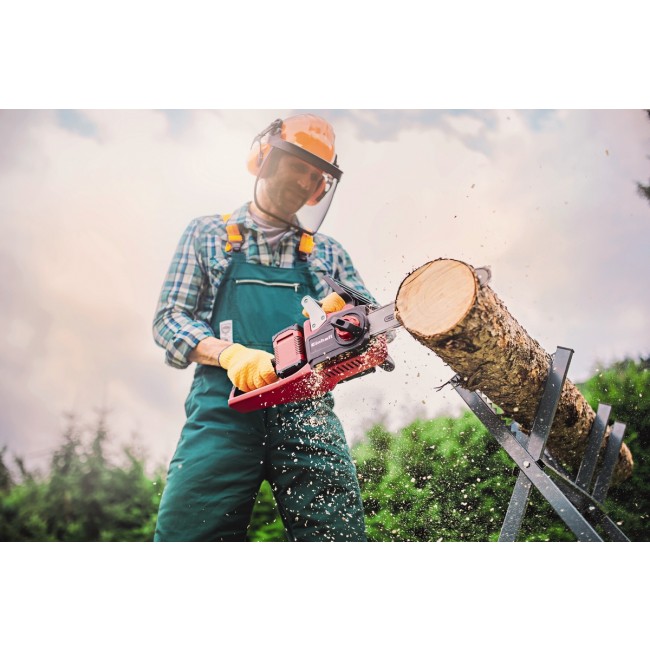 Cordless-Chainsaw-4501780-GE-LC-36-35-Li-Lifestage1-small.jpeg EINHELL