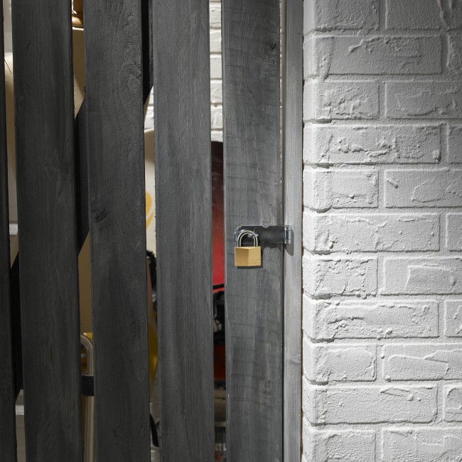 150EURD_A_HR.jpg MASTER LOCK