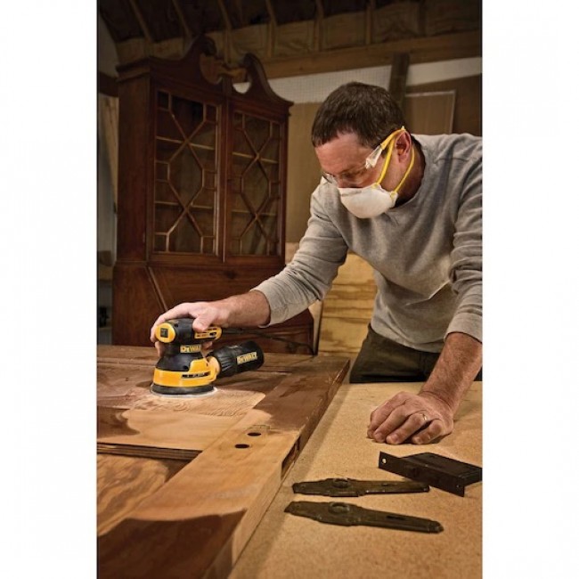 DWE6423_A1.jpeg DEWALT