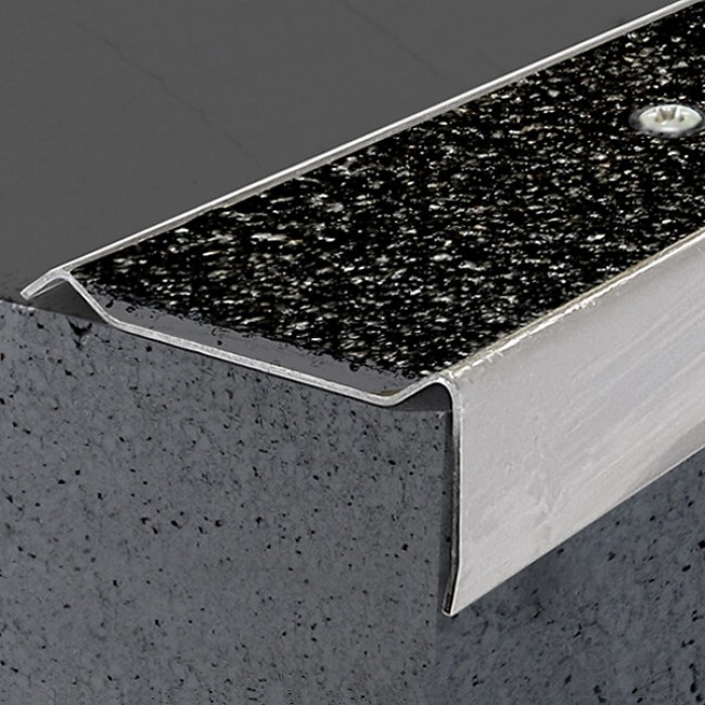 pm_11812_559_559919-ywvvw2iex4-whr.jpg DINAC