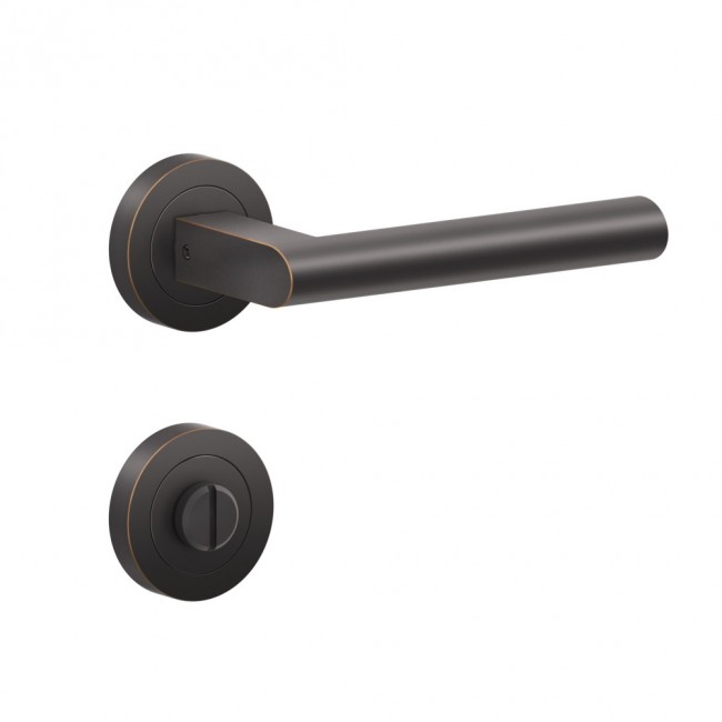 ER45 BAD 81_au_hals.tif_84f4f30e342b1512c7bea86166d3e74b.jpg KARCHER DESIGN