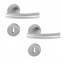 Poignees-porte-rosaces-cle-L-inox-trondheim.jpg HOPPE