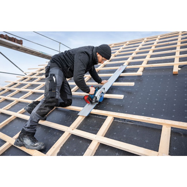 GKS_18V-57-2_FSN_1600_Application_Roof_Batten_full_body_01797_T2 (1).jpg BOSCH