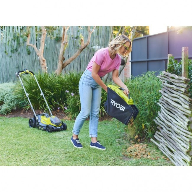 Tondeuse poussée à batterie 18V ONE+™ - coupe 33 cm + batterie et chargeur - Bricozor 8.jpg RYOBI